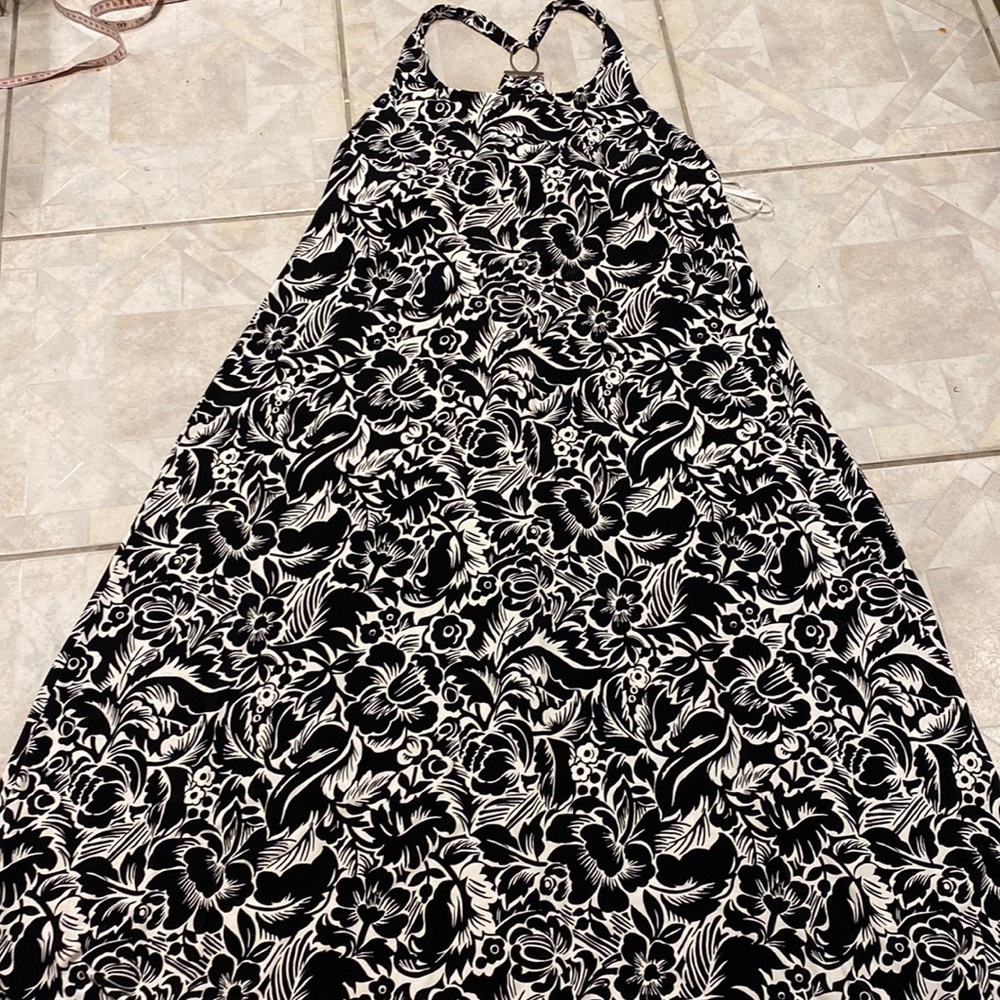 Y womens Ivanka Trump long stretch floral plus size dress 3X.  EUC